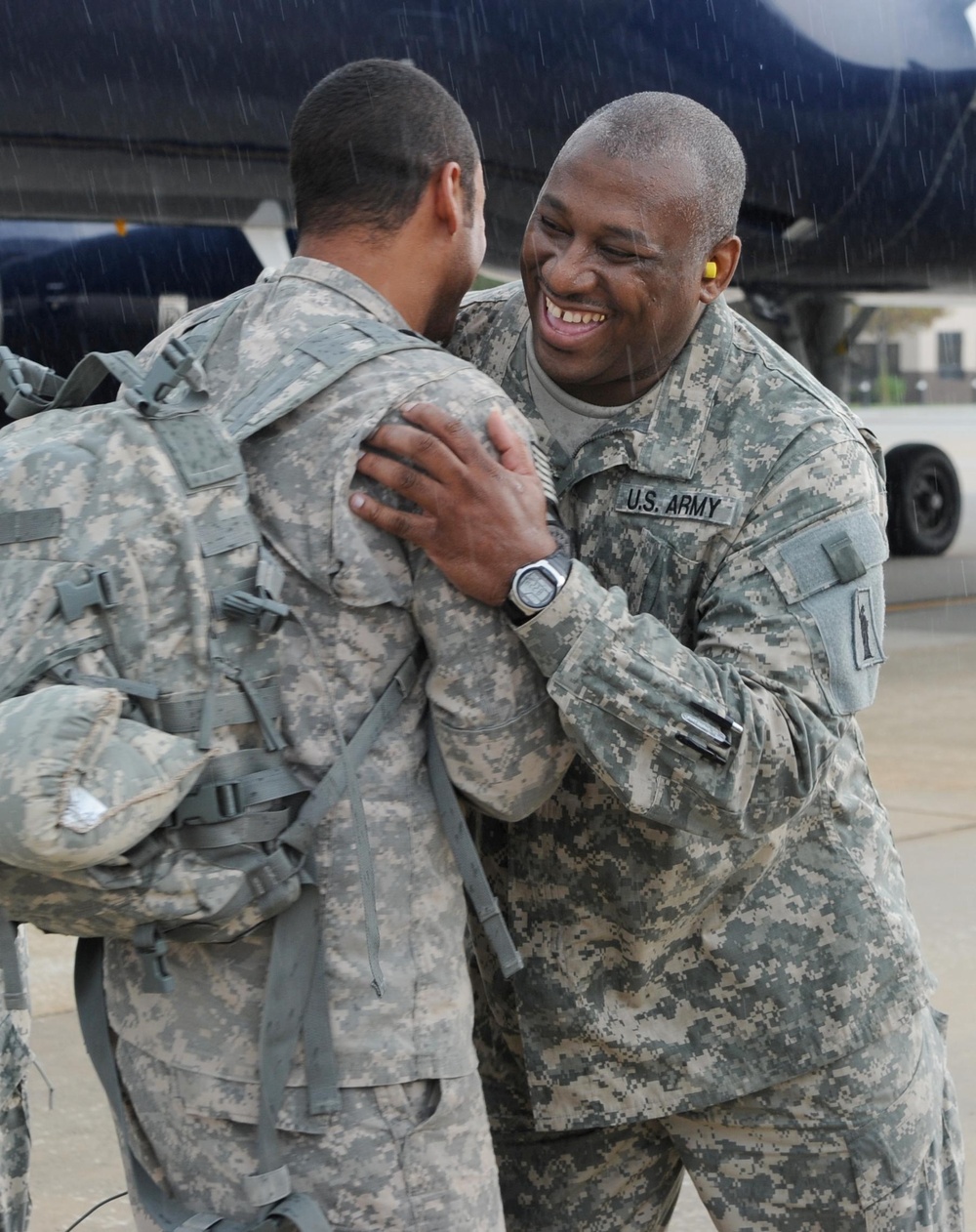 Local Reserve soldiers return home from year-long deployment