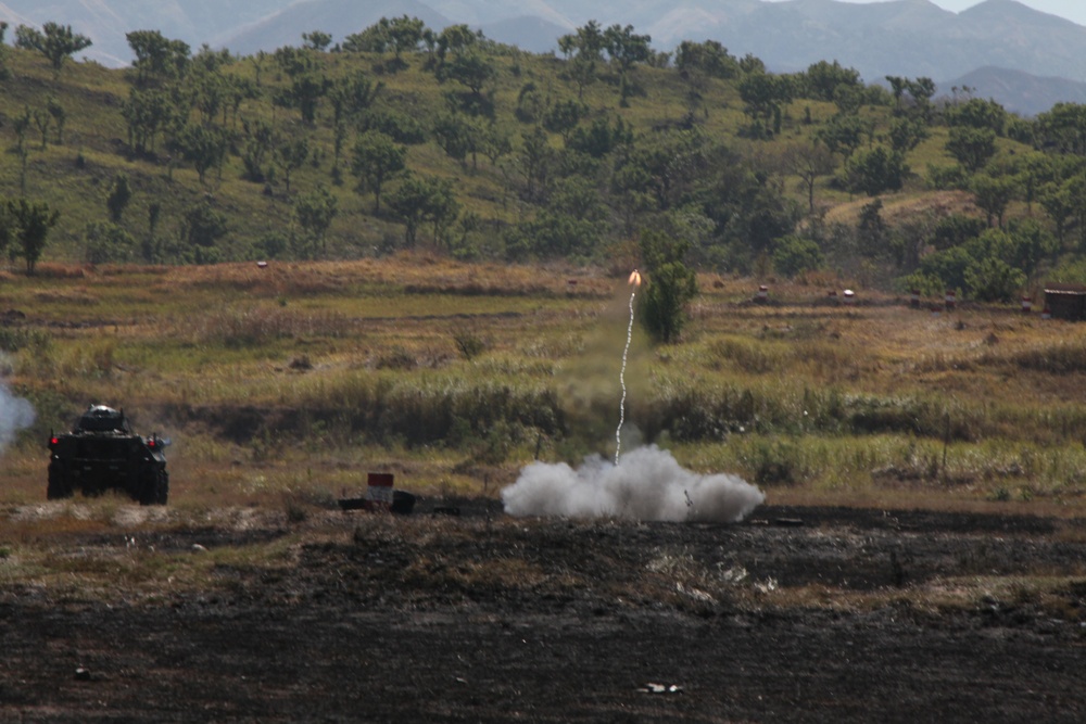 US, AFP service members demonstrate interoperability for Philippine President