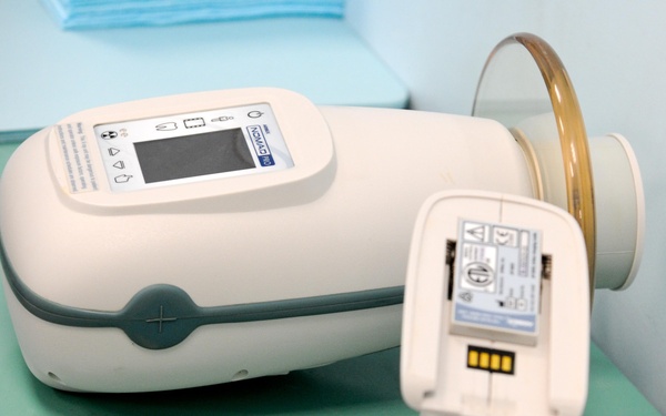 Deployed dentists test lightweight mobile X-ray system