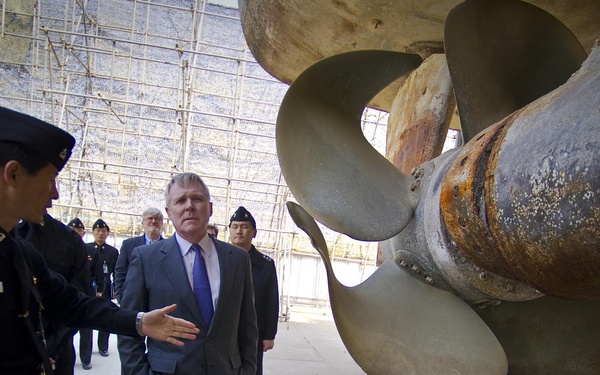 Ray Mabus in Japan and Korea