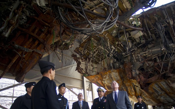 Ray Mabus in Japan and Korea