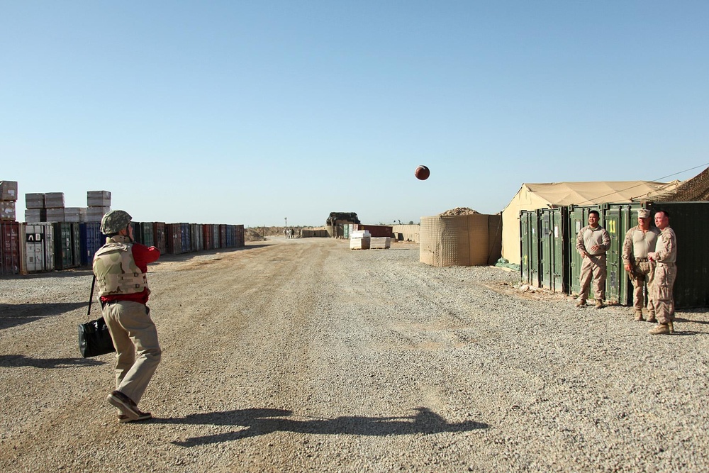 Bob Griese, Mayra Veronica visit FOB Hanson