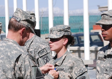 Army Chief of Staff presents valor awards to 10th CAB Soldiers