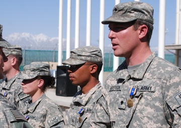 Army Chief of Staff presents valor awards to 10th CAB Soldiers