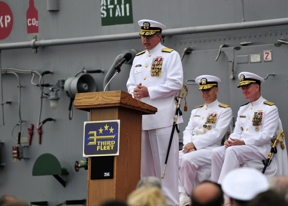 Change of Command Aboard USS Makin Island