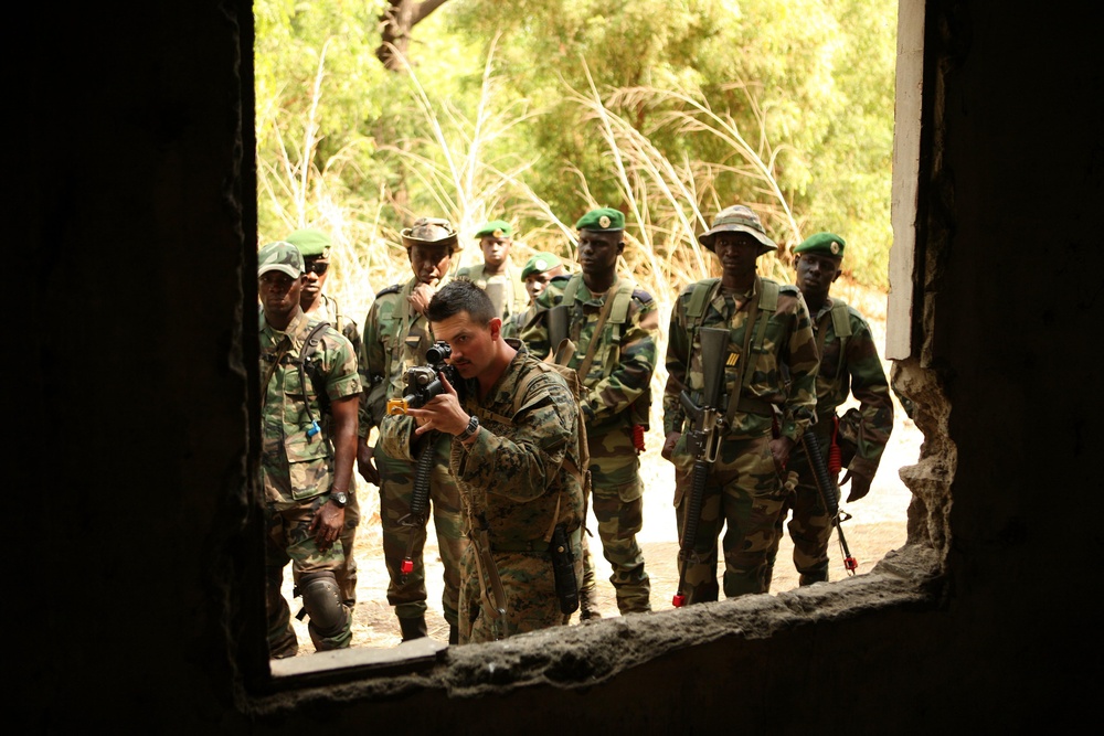 APS-11 Marines move from jungle to Senegal grasslands