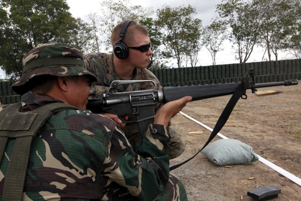 Marines, AFP enhance marksmanship skills