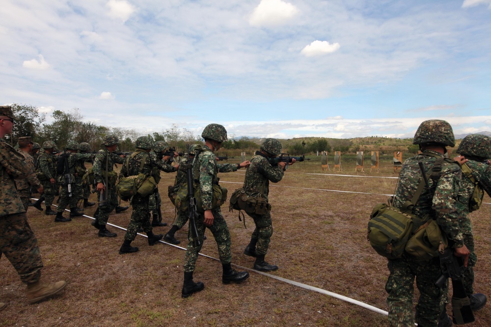Marines, AFP enhance marksmanship skills