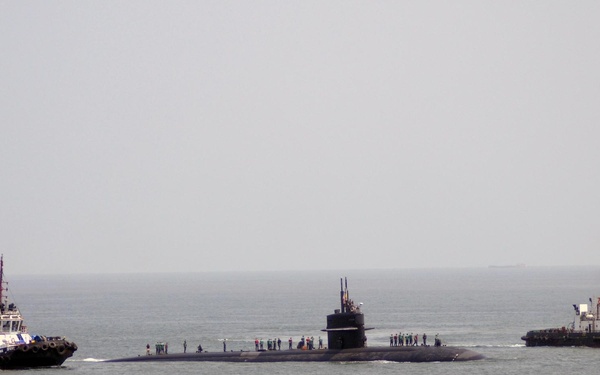 USS La Jolla in India