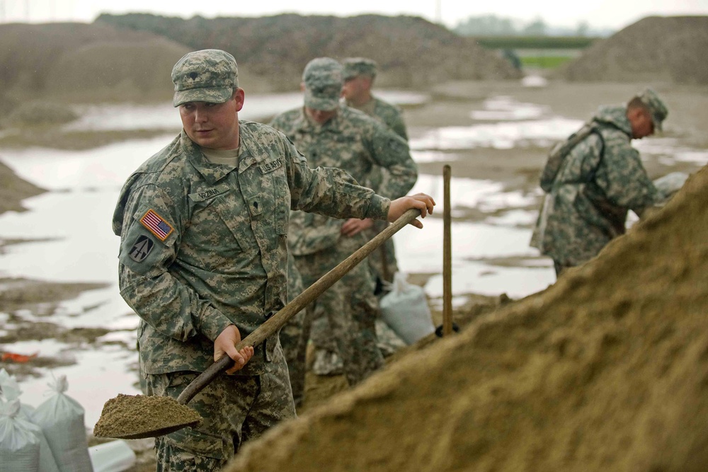Indiana National Guard Continues Support of Southwestern Indiana Flooding