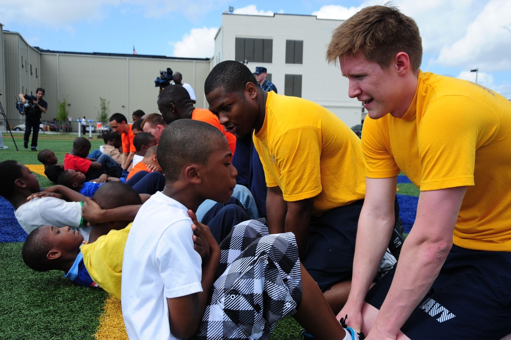 USS Theodore Roosevelt participates in PFA with Lindenwood Elementary School