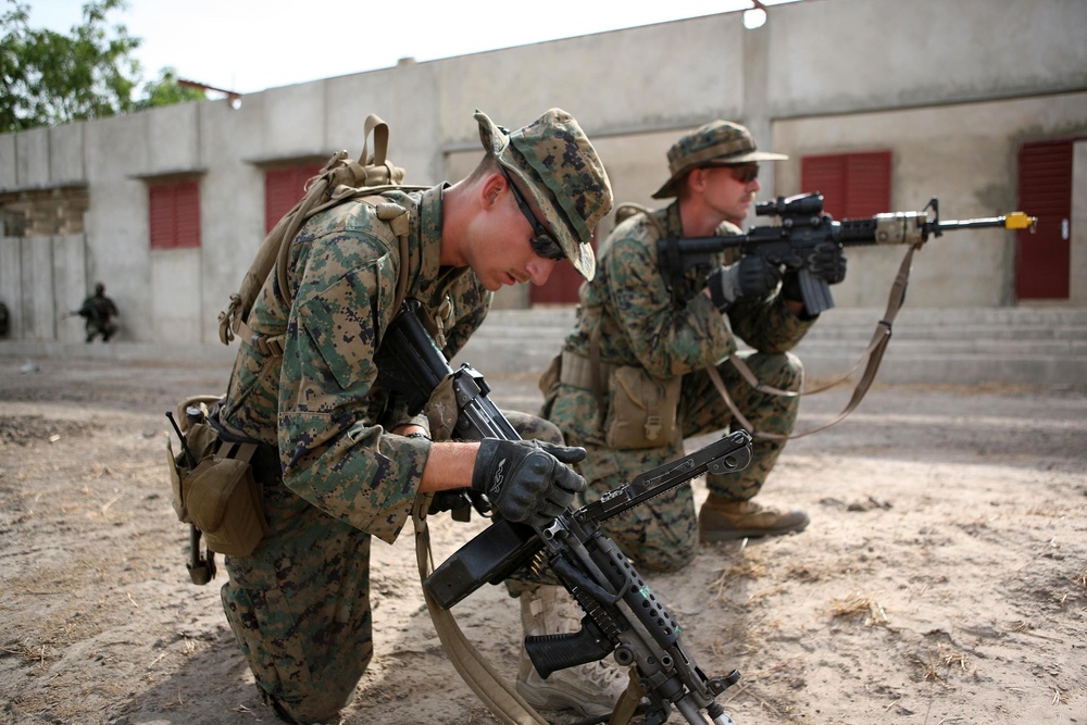 FinEx keeps APS 11 Marines, Senegalese commandos on their toes