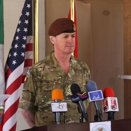 DSACEUR visits Camp Dublin