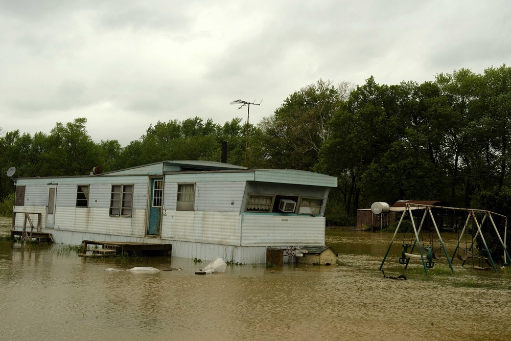 National Guard Sandbags Southern Indiana Rivers