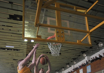 U.S vs Azerbaijian basketball game
