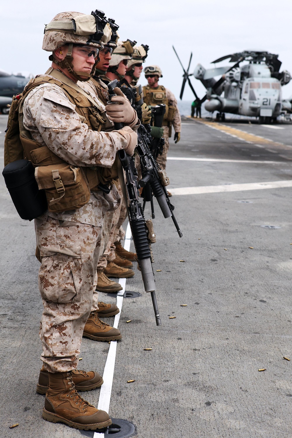 'Warlords' fire weapons aboard USS Bataan