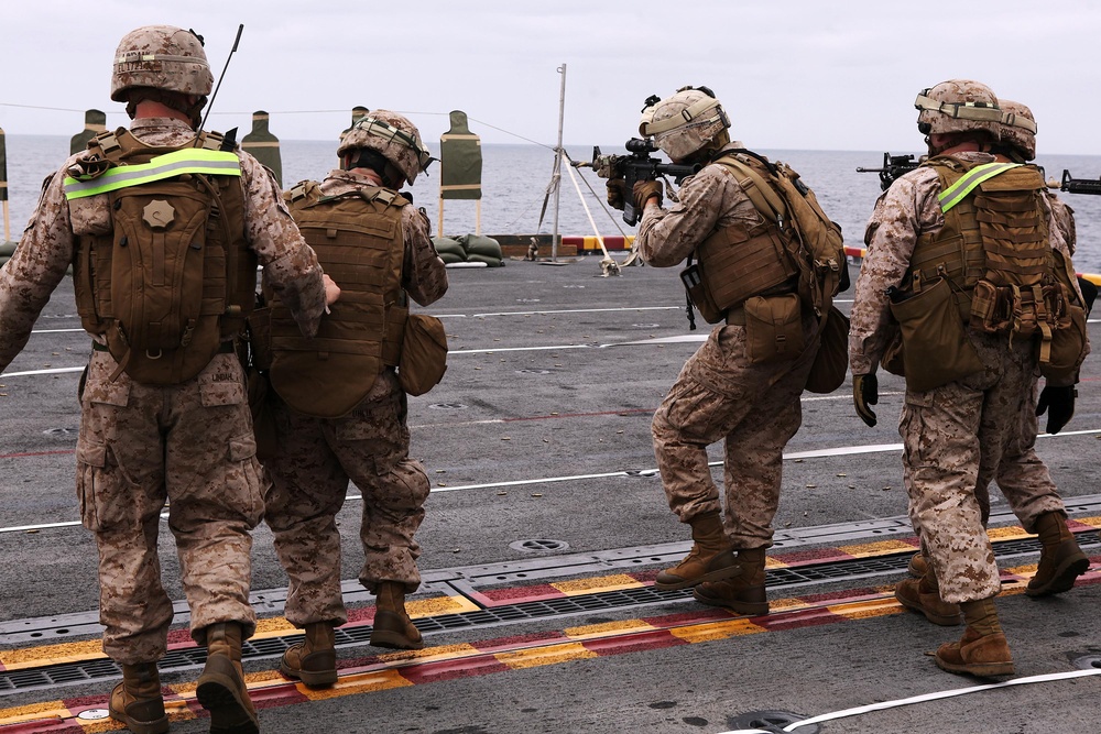 'Warlords' fire weapons aboard USS Bataan