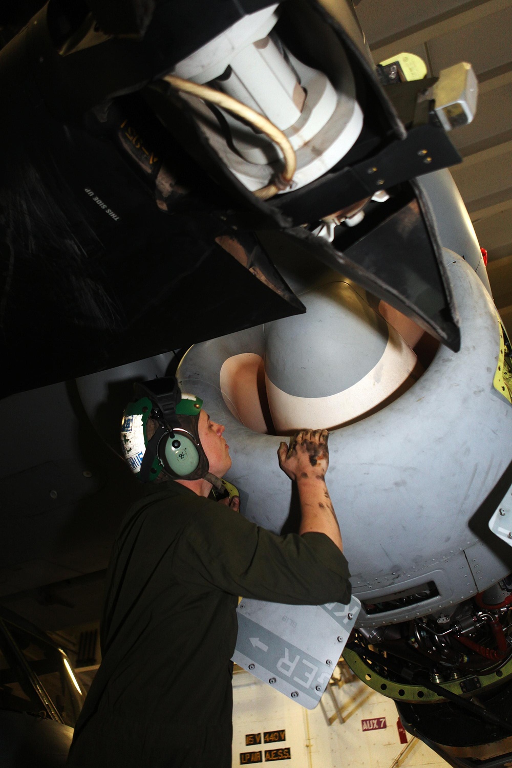 VMM-263 (REIN) Osprey Airframe Mechanics Keep Transformers in Flight