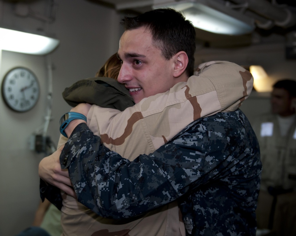 USS Carl Vinson sailor hugs mother
