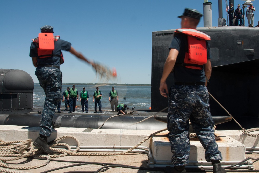 USS Florida Arrives at  Naval Submarine Base Kings Bay