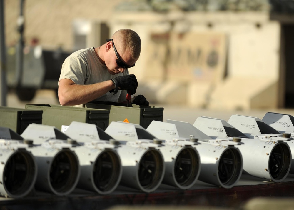 Air Force builds bombs for future A-10 missions