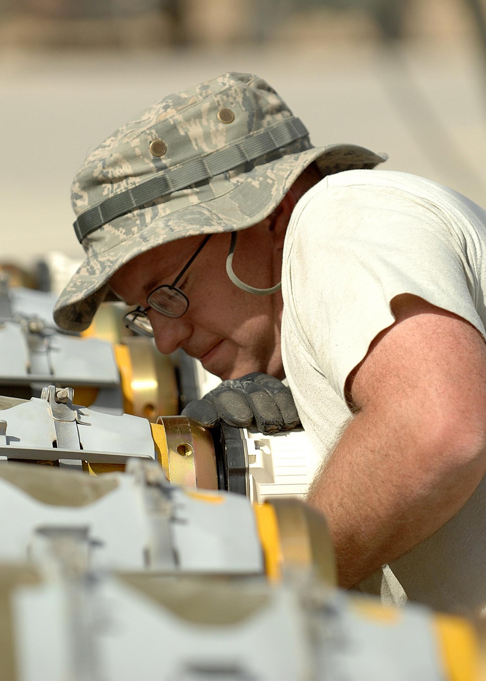 Air Force builds bombs for future A-10 missions