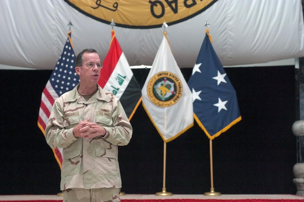 Chairman of the Joint Chiefs of Staff visits troops in Iraq