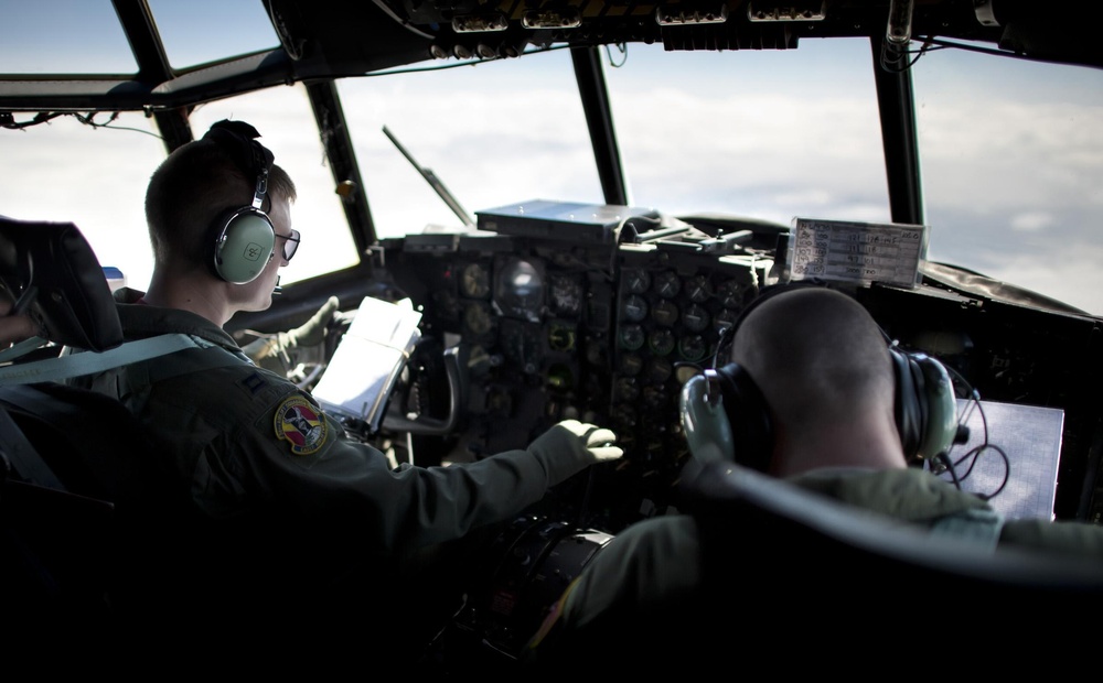 Eagle airlifters aid Japan, US map Honshu currents