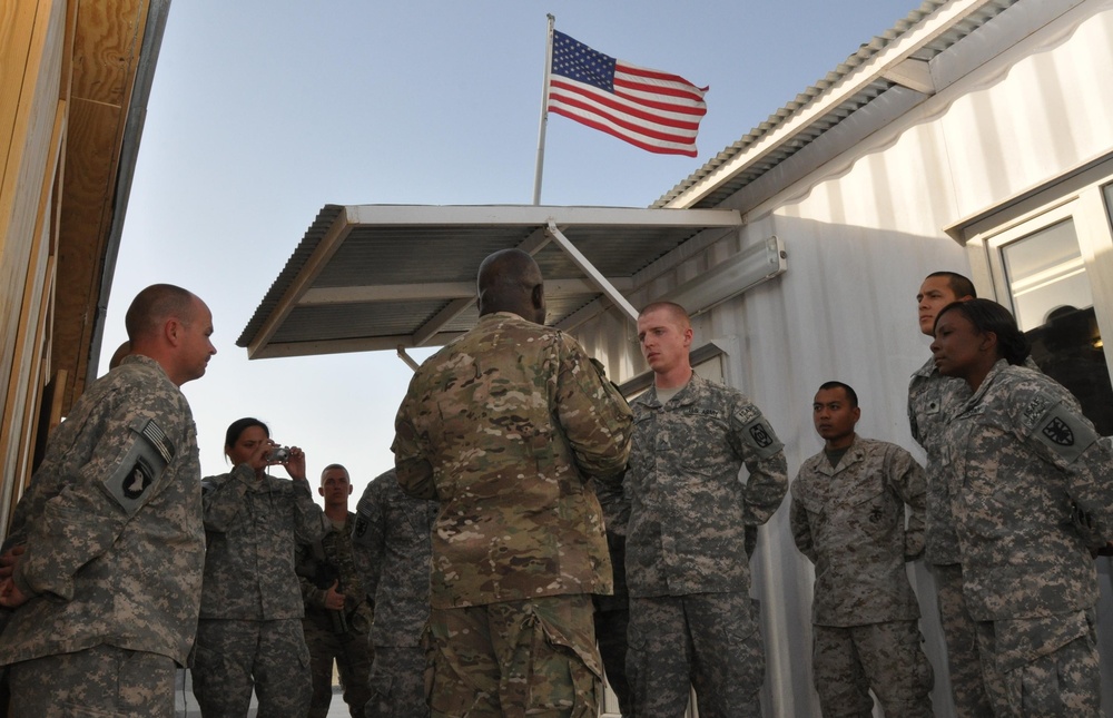 ISAF Senior Enlisted Advisor Visits Kandahar Airfield