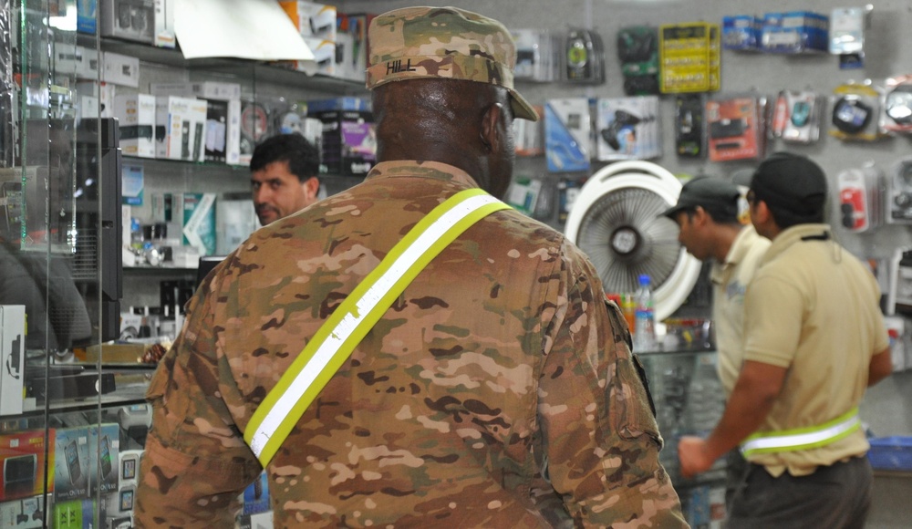 ISAF Senior Enlisted Advisor Visits Kandahar Airfield