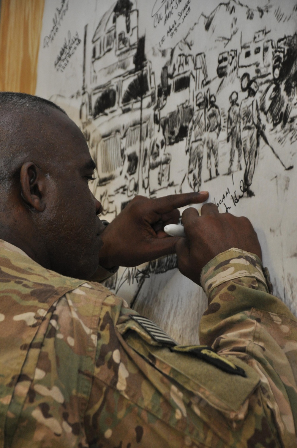 ISAF Senior Enlisted Advisor Visits Kandahar Airfield