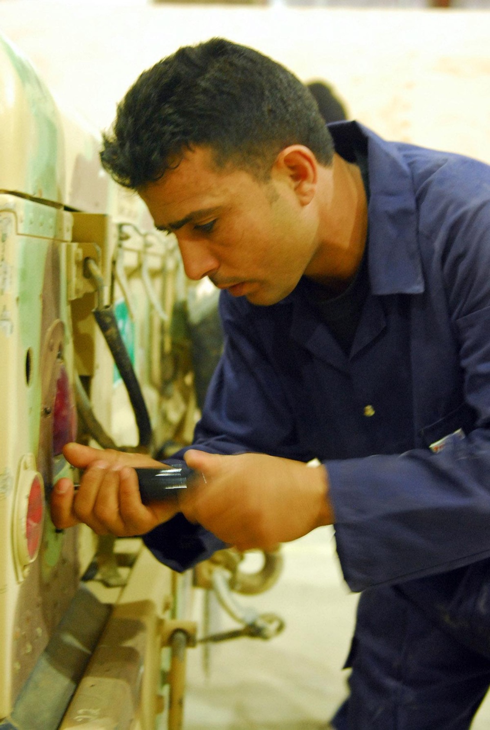 IA soldiers vie for ‘best mechanic’ during Anbar’s first maintenance rodeo