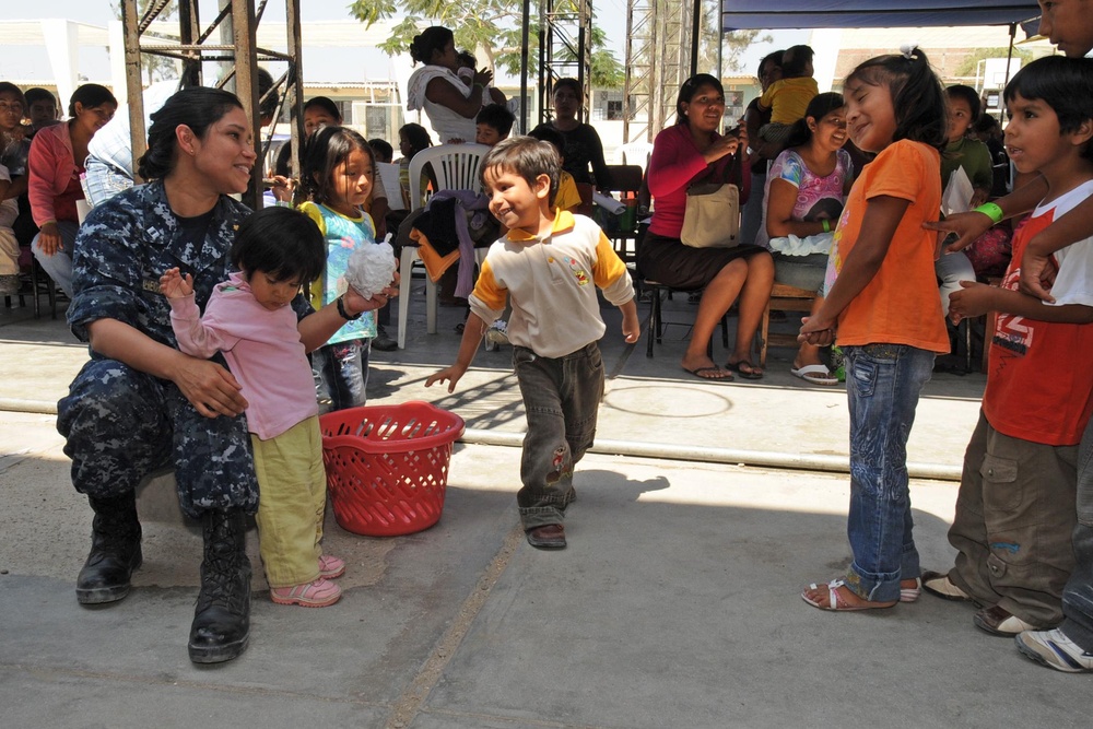 Continuing Promise 2011 in Peru