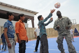 Hatamia kids connect with troops