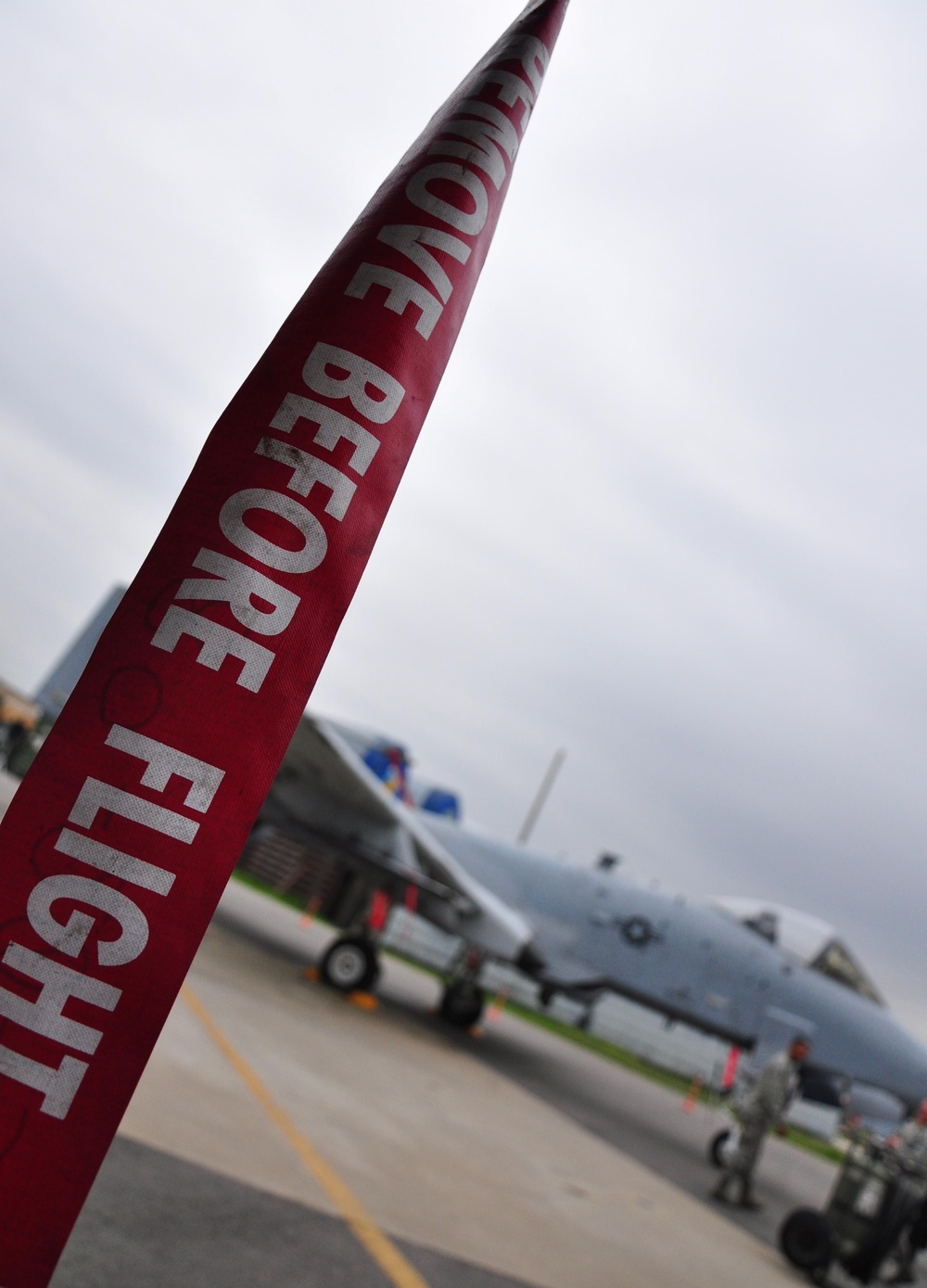 Weapons load crews clash in quarterly competition