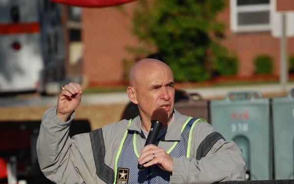 Commanding General of Fort Leonard Wood promotes healthy lifestyles with civilian fun run/walk