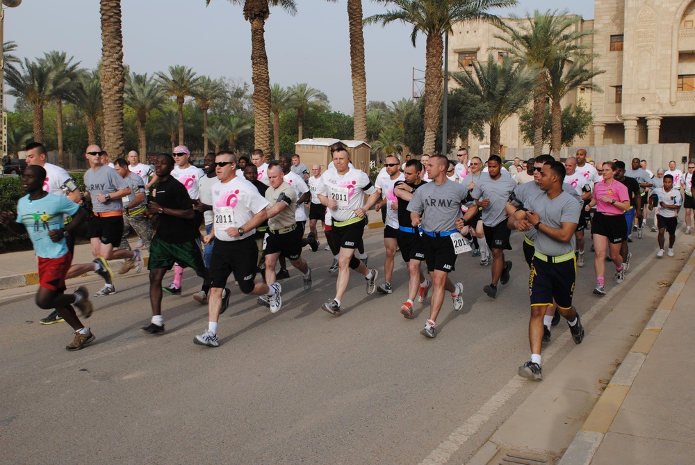 Soldiers run for cure