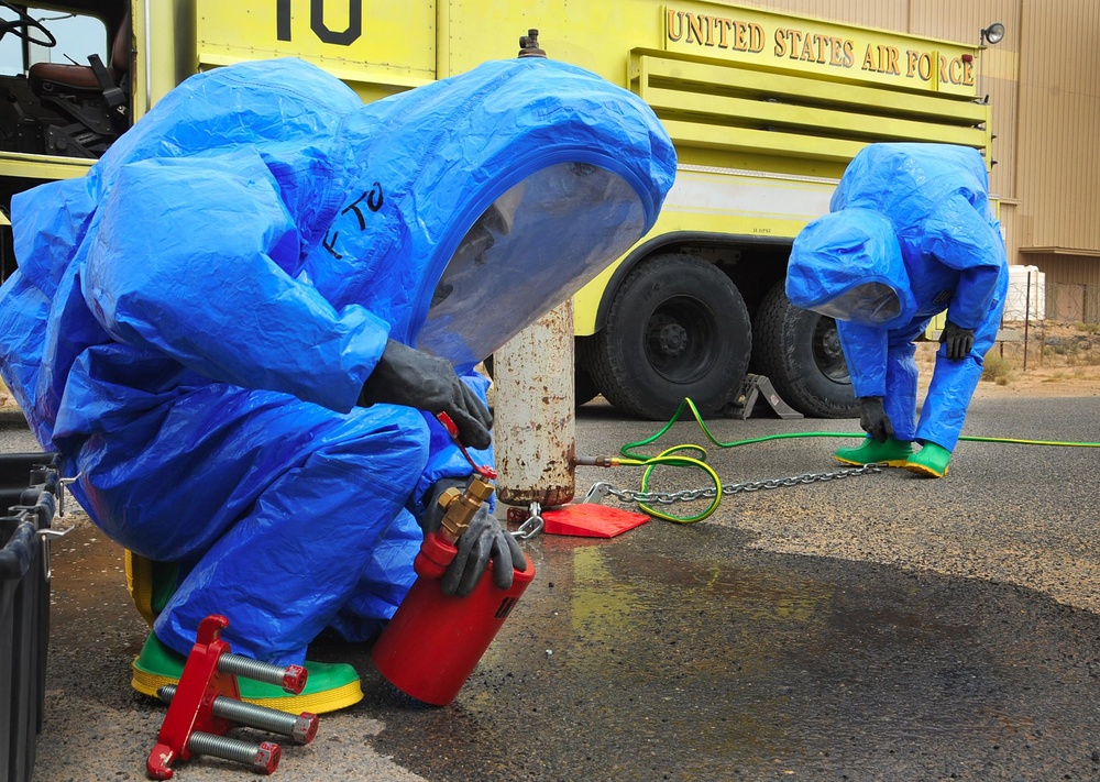 Deployed 386th firefighters train to survive