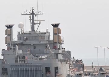 Maj. Gen. Robert Smalls Makes Port in Kuwait