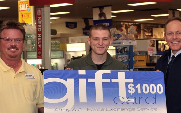 Cannon airmen wins world-wide AAFES contest