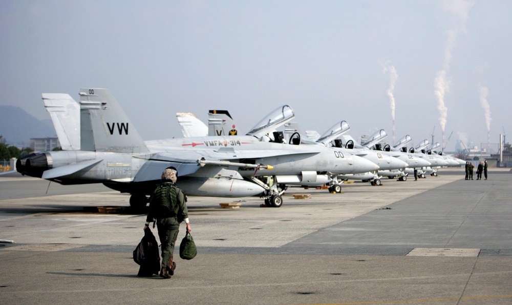 1st MAW hosts Black Knights, Hawks