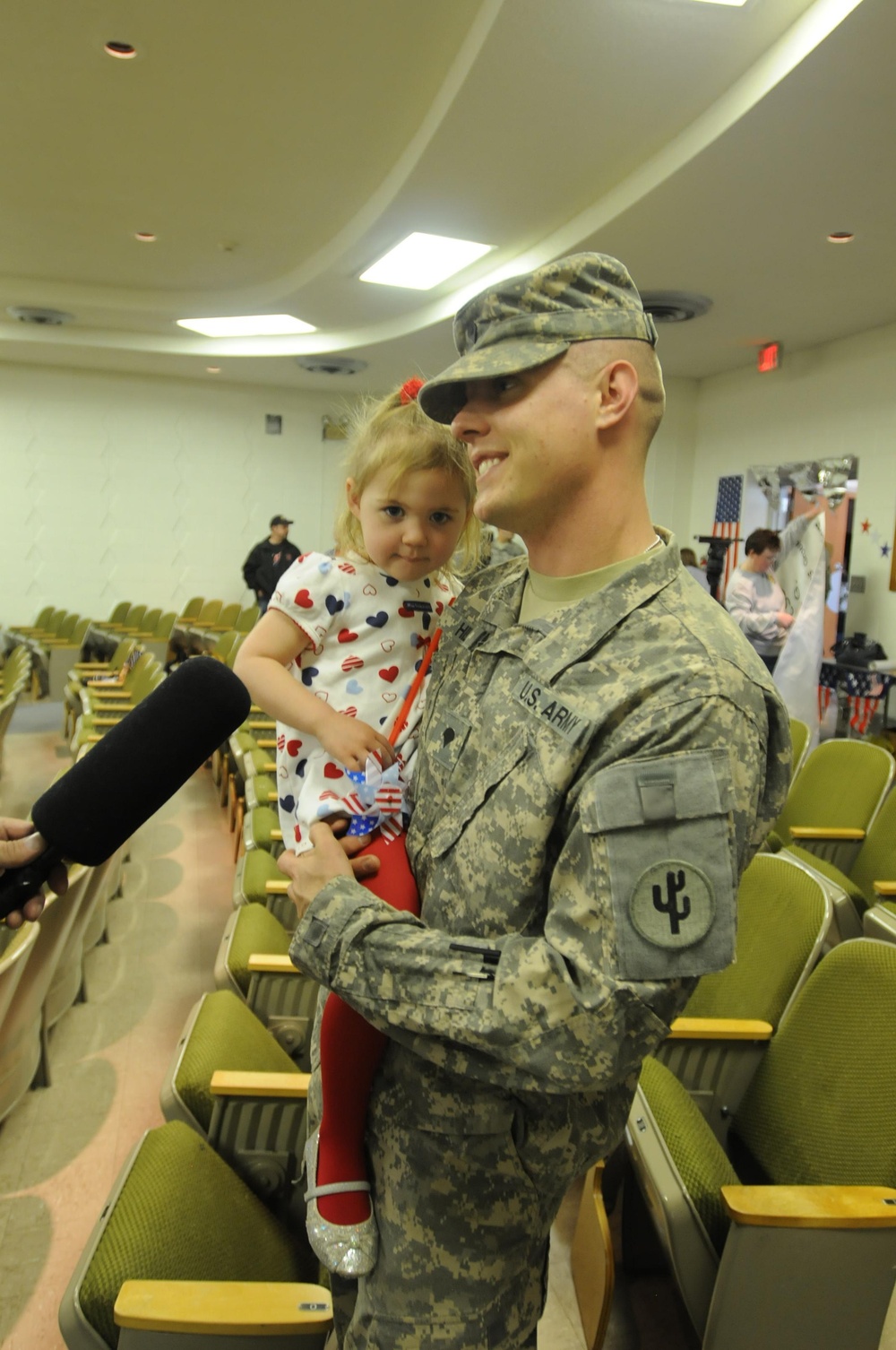 394th CSSB Returns from One Year Tour in Iraq