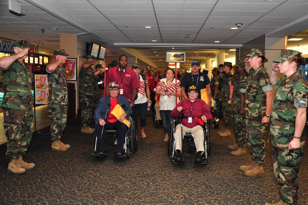 NCBC Gulfort honors World War II veterans