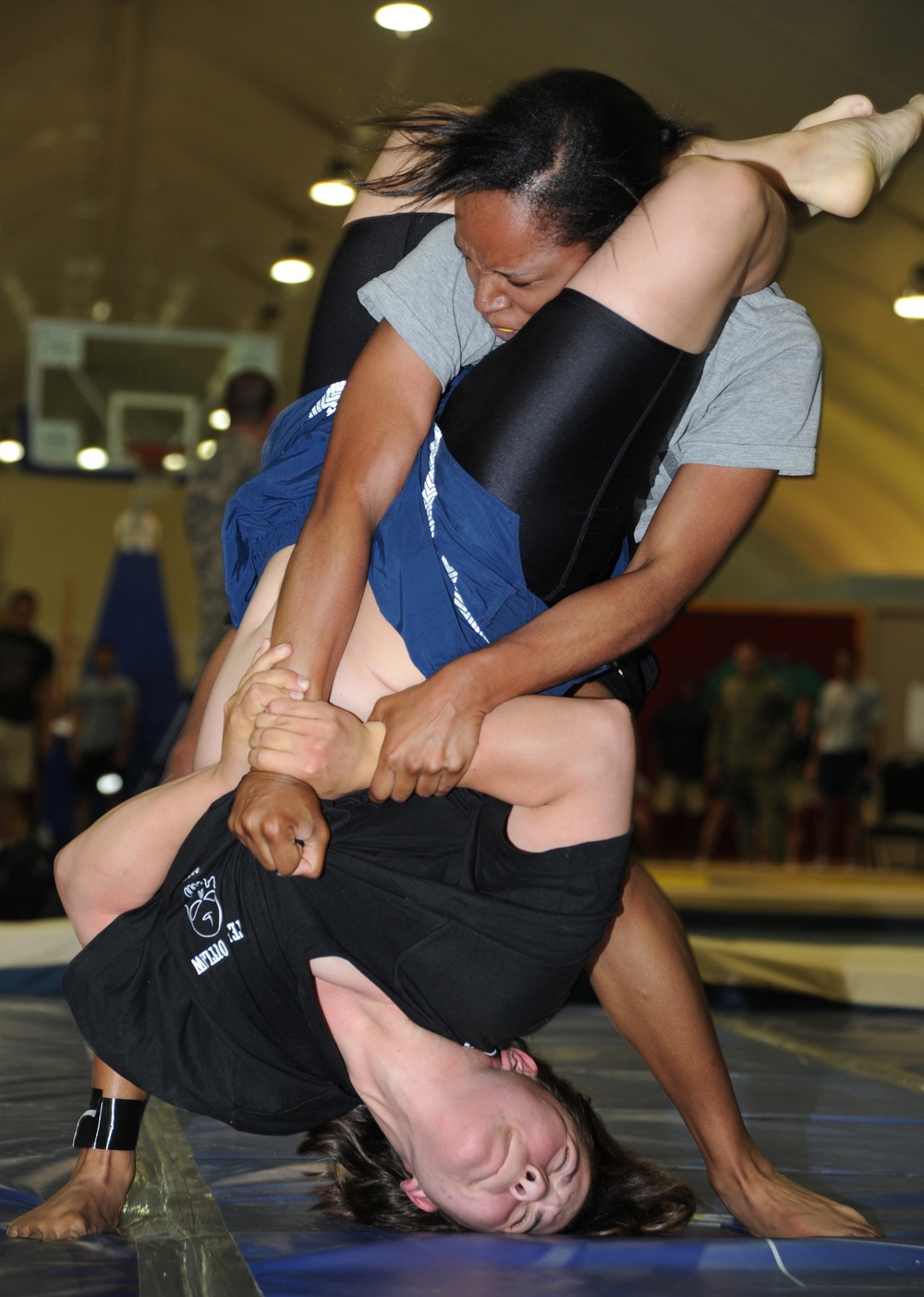 Service members take hold of grappling tournament