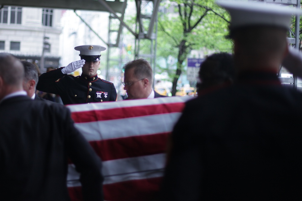 NY Marine Iwo Veteran, acclaimed sports cartoonist, columnist laid to rest