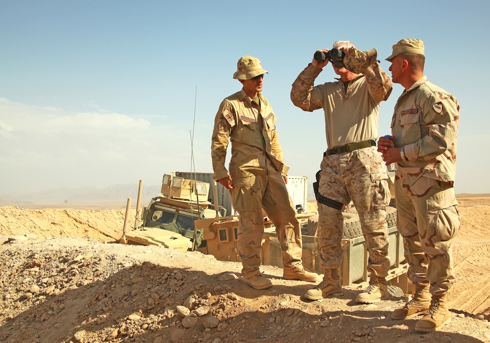 RC(SW) commanding general visits Georgian soldiers