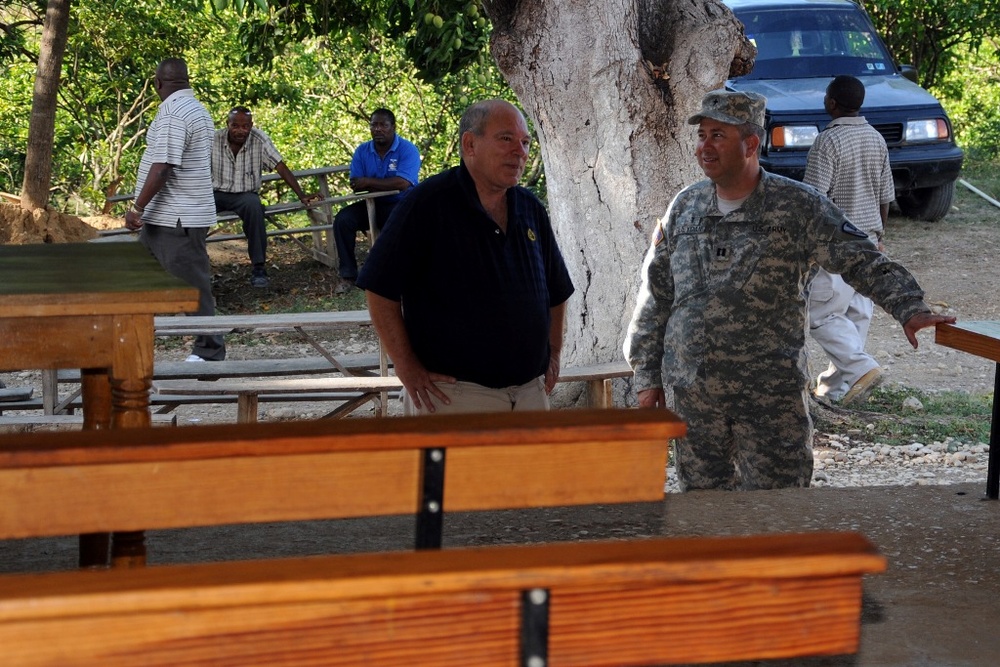 Louisiana priest visits Task Force Bon Voizen, celebrates Mass with troops