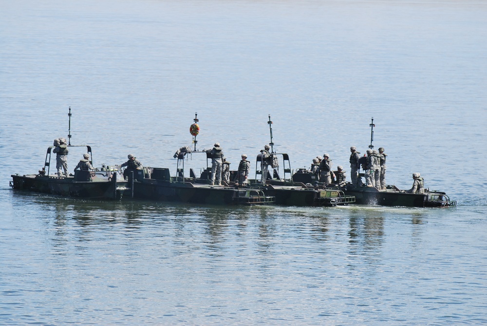 Wyo. Guard trains at Fontenelle reservoir