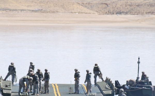 Wyo. Guard trains at Fontenelle reservoir