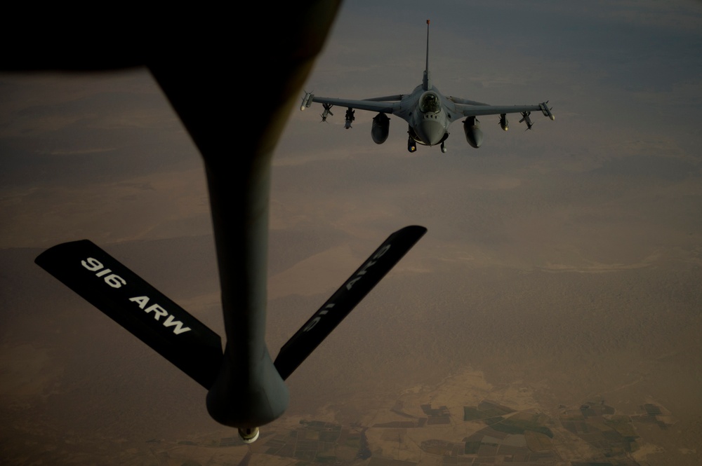 KC-135 Refueling mission over Iraq